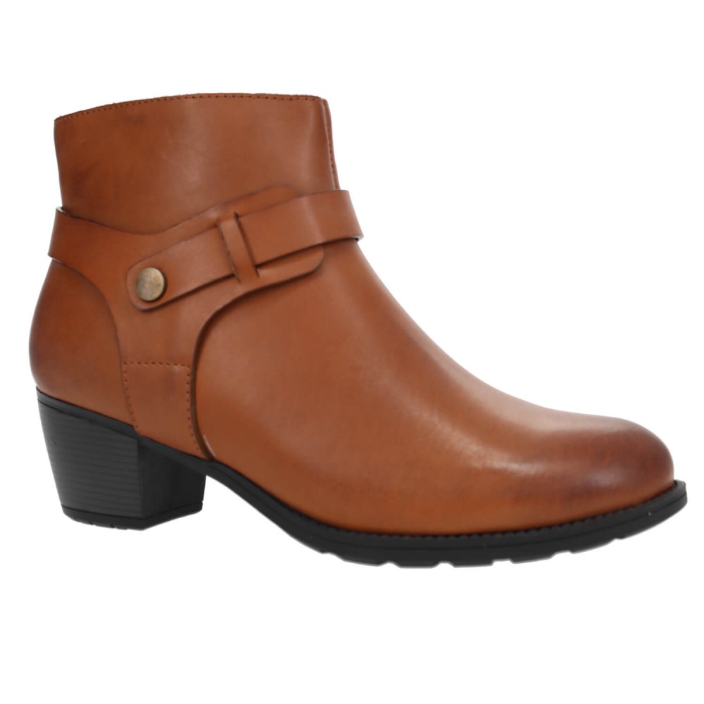 Winslow leather and outlet logo ankle boot