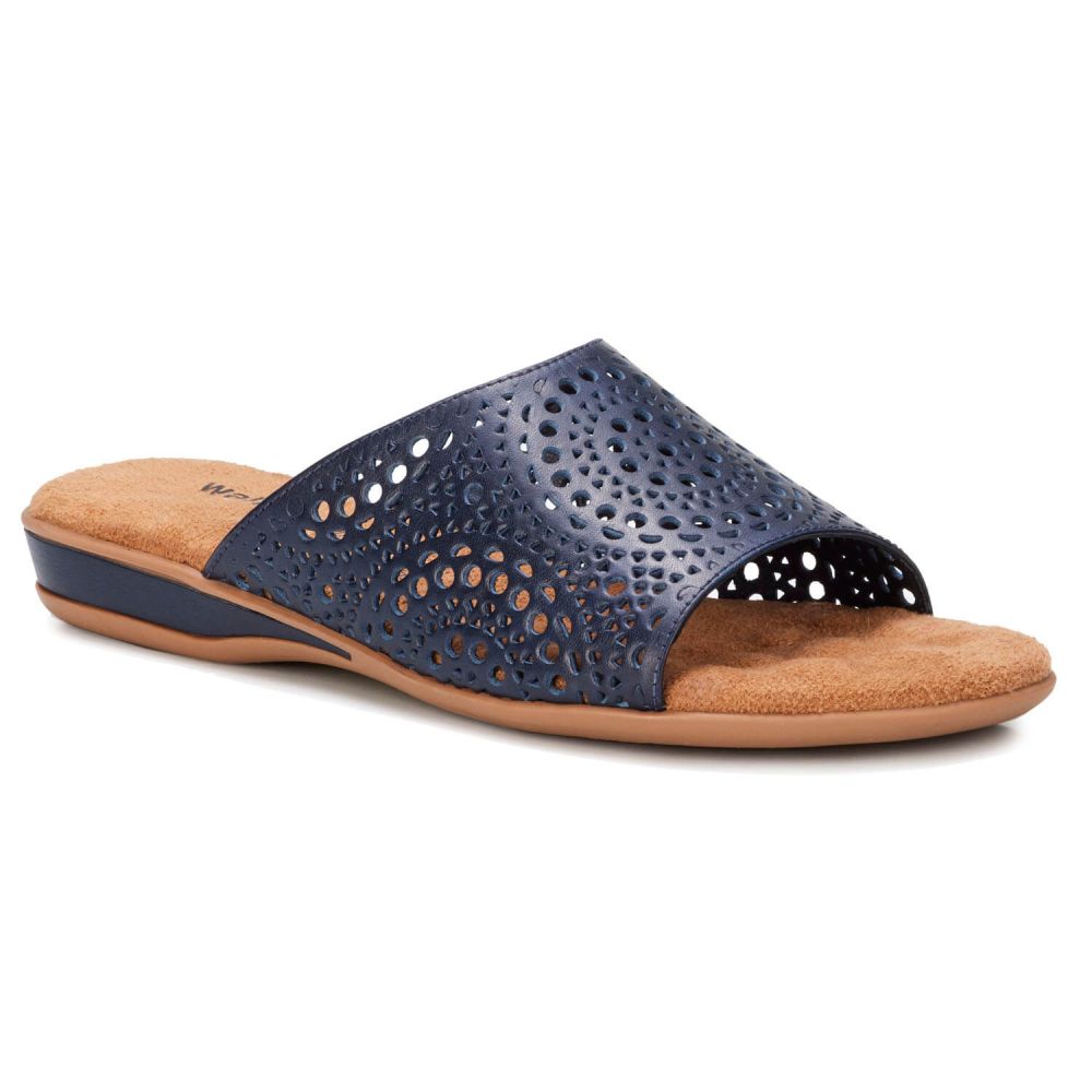 Walking Cradles Coralie - Women's Slide Sandals | Flow Feet