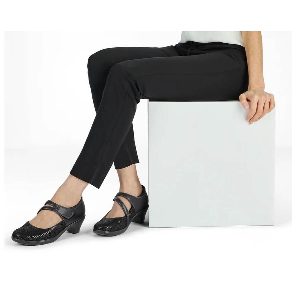Orthofeet Ella Cushioned Support Women's Mary Jane Black - 6 Medium