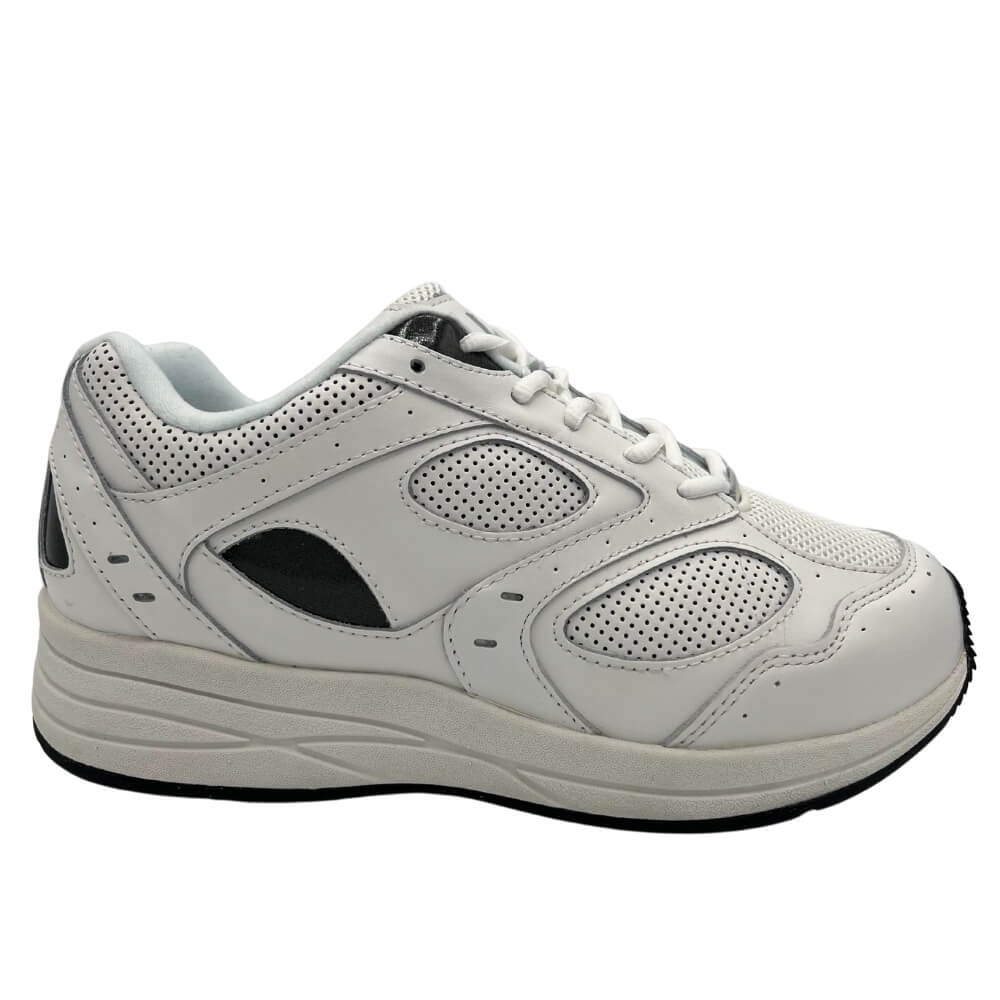 Example of a Firm Shoe with Drew Flare Sneaker